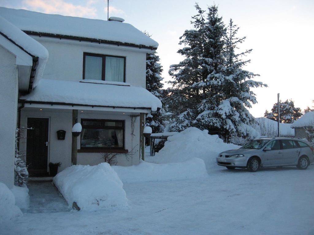 The Boat House Guesthouse Boat of Garten Exterior photo